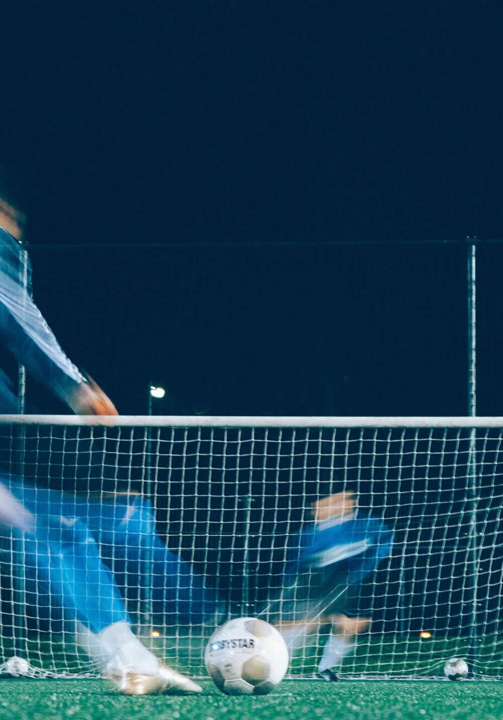 jannes-glas-cuhQcfp3By4-unsplash-min new