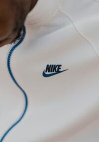 tyrell-james-ZmEsewrIdIk-unsplash-min